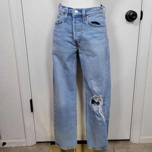Levi’s Premium Wedgie Straight Jeans Size 27 Button Fly Medium Wash High Rise - Picture 1 of 9
